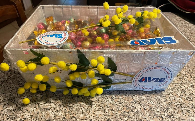 Avis Empoli Porta Mimosa E Cioccolatini Al Centro Trasfusionale Di Empoli